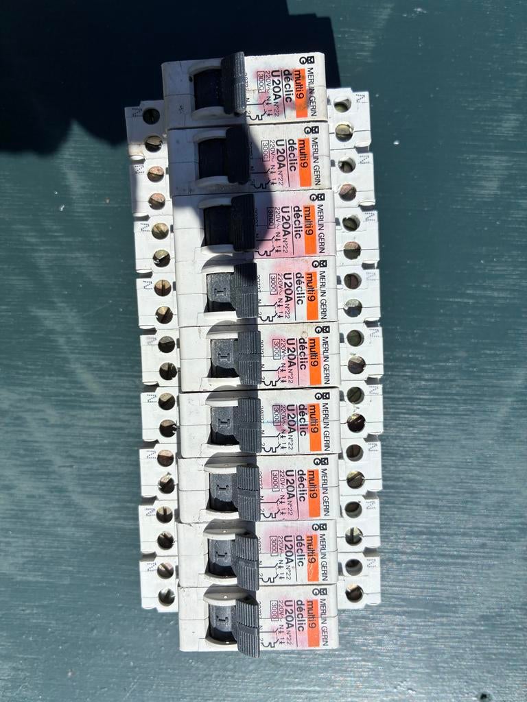 Merlin Gerin Multi9 DPN en Déclic Stroomonderbrekers, Doe-het-zelf en Verbouw, Elektra en Kabels, Gebruikt, Schakelaar, Ophalen of Verzenden