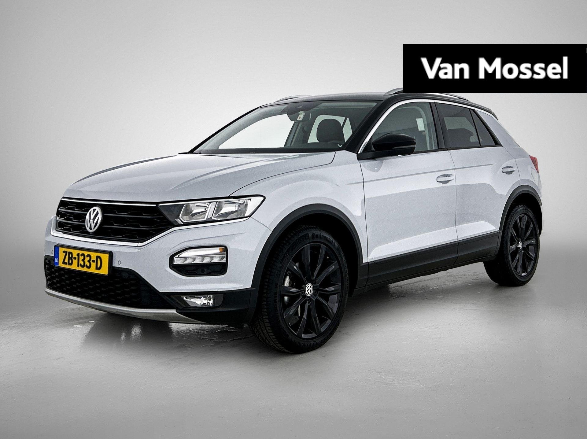 Volkswagen T-Roc 1.5 TSI Style | Navigatie | trekhaak | Stoe