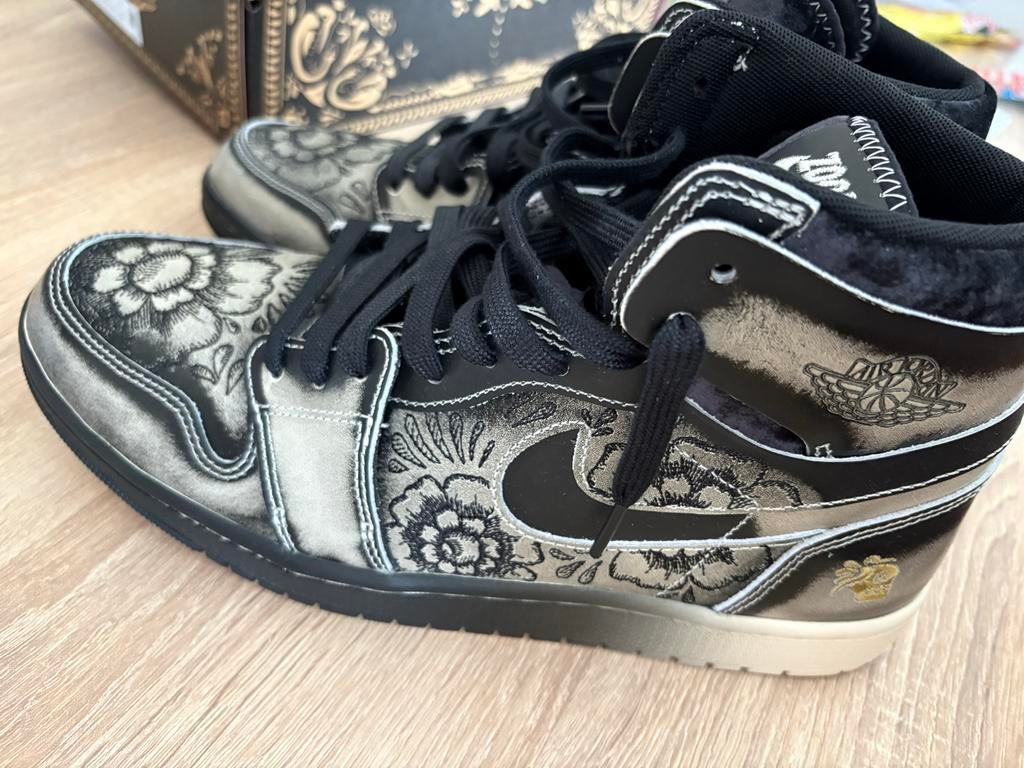 Nike Air Jordan 1 Zoom CMFT Familia - Speciale Editie, Zwart, Nieuw, Ophalen of Verzenden, Sneakers of Gympen