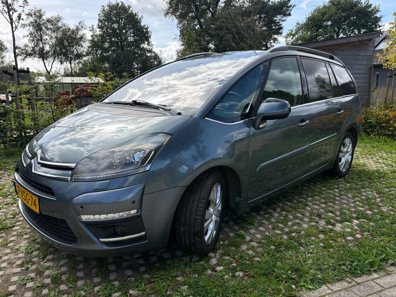 Citroën C4 Picasso 126Dkm 2.0hdi automaat standkachel, Auto's, Beige, 4 cilinders, Citroën, Alcantara