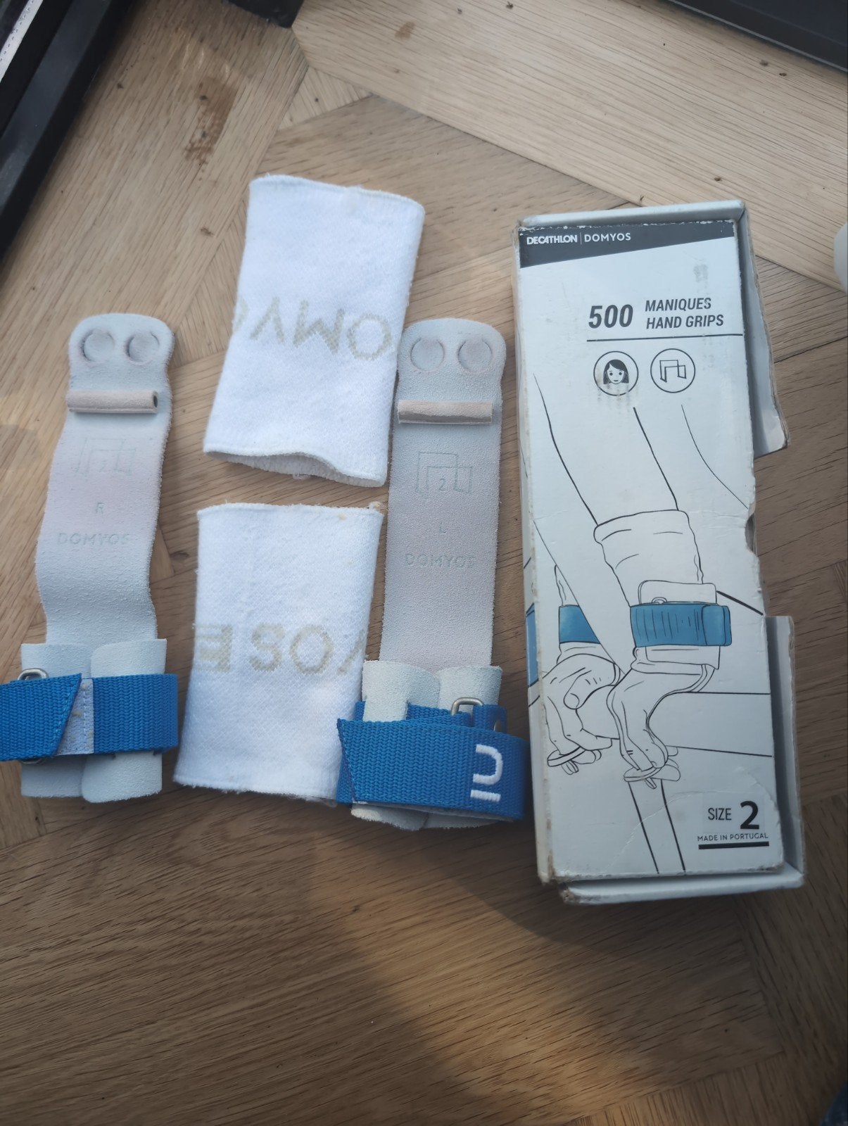 Turnleertjes Domyos Decathlon size 2, Ophalen of Verzenden, Zo goed als nieuw, Turnpak(je)