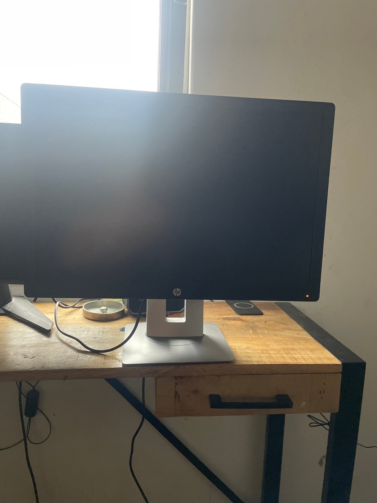 HP Monitor - Verstelbaar en Kantelbaar, In hoogte verstelbaar, Full HD, Ophalen of Verzenden, Zo goed als nieuw