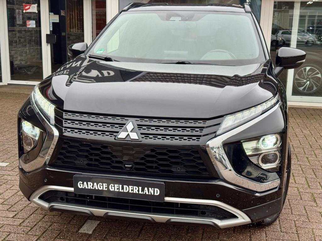 Mitsubishi Eclipse Cross 2.4 PHEV Instyle | Bi-Xenon | Full-, Automaat, 4 cilinders, Zwart, Bedrijf
