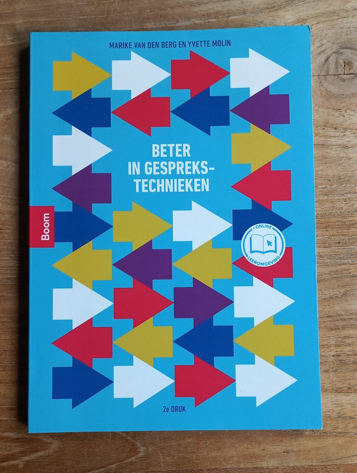 Yvette Molin - Beter in gesprekstechnieken 2e druk, Yvette Molin; Marike van den Berg, Zo goed als nieuw, Alpha, HBO