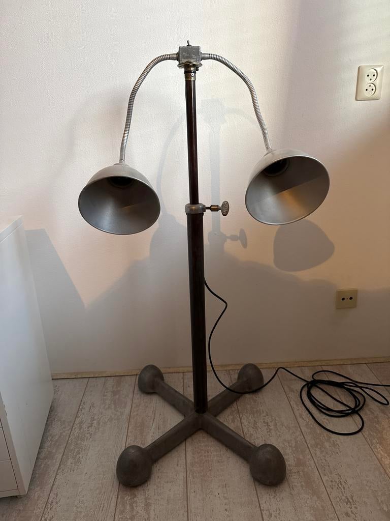 Vintage  vloerlamp met twee verstelbare spots, Antiek en Kunst, Ophalen of Verzenden