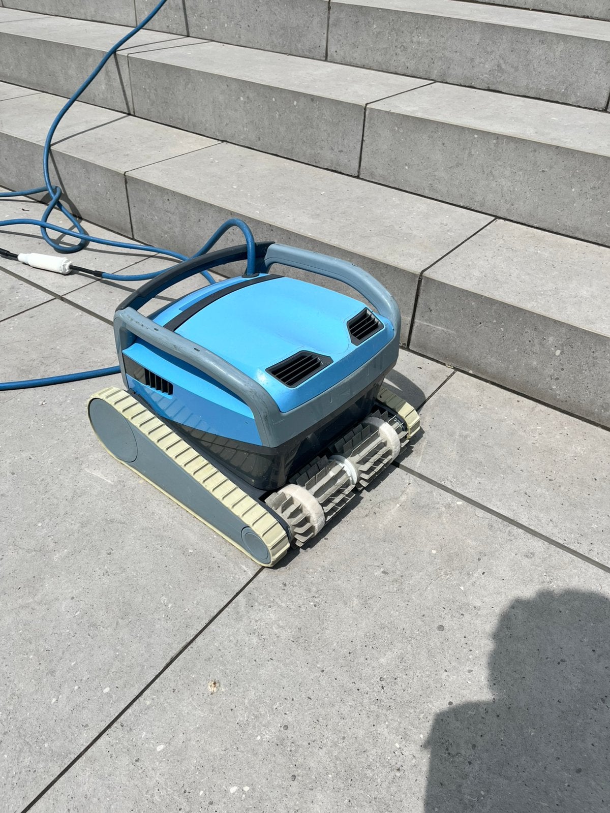 Dolphin zwembadstofzuiger M600, Ophalen, Zo goed als nieuw