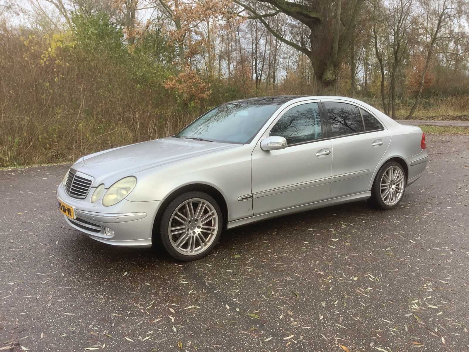 2002 Mercedes-Benz E-klasse 240 Avantgarde Personenauto, Auto's, Automaat, Achterwielaandrijving, Gebruikt, 2597 cc