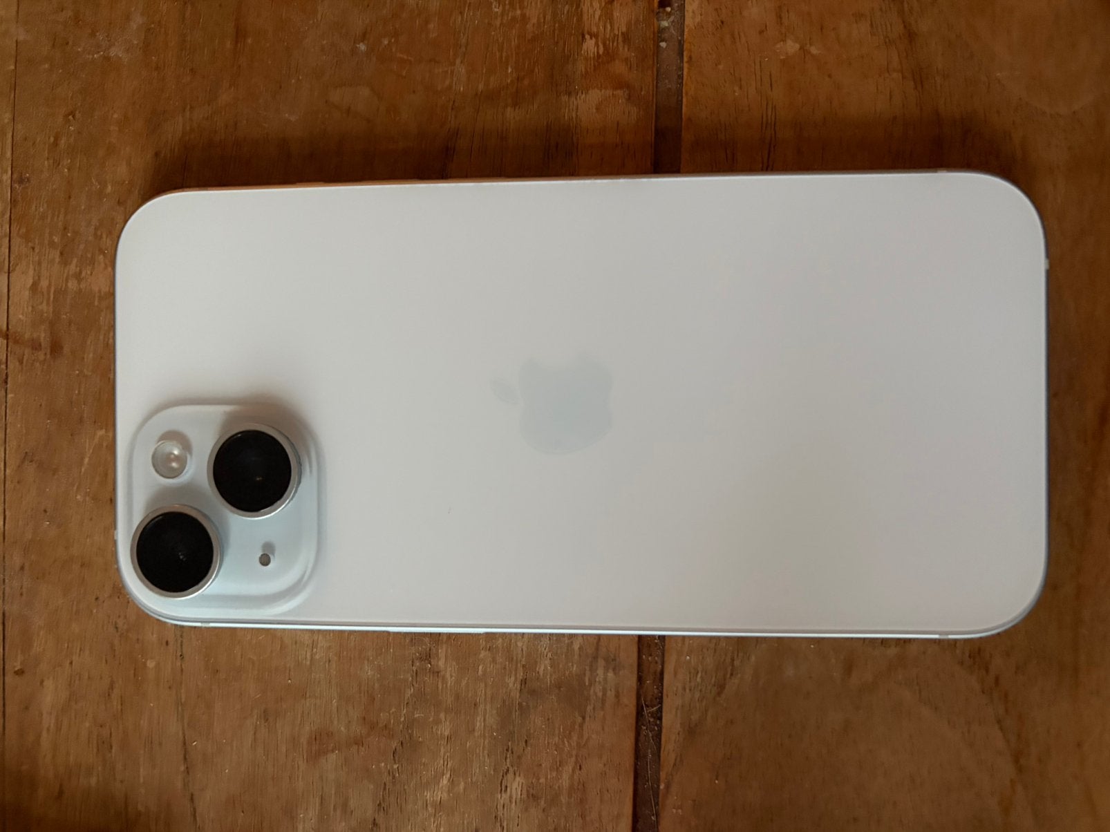 iPhone 15, Telecommunicatie, Mobiele telefoons | Apple iPhone, IPhone 15, Wit, Zo goed als nieuw, Met simlock