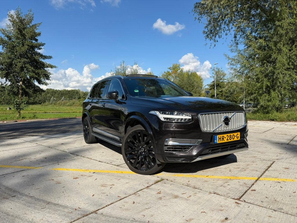 Volvo XC90 T8 7-P Luchtvering HUD B&W Pano Full Option 21", 1969 cc, 7 stoelen, Zwart, 2187 kg
