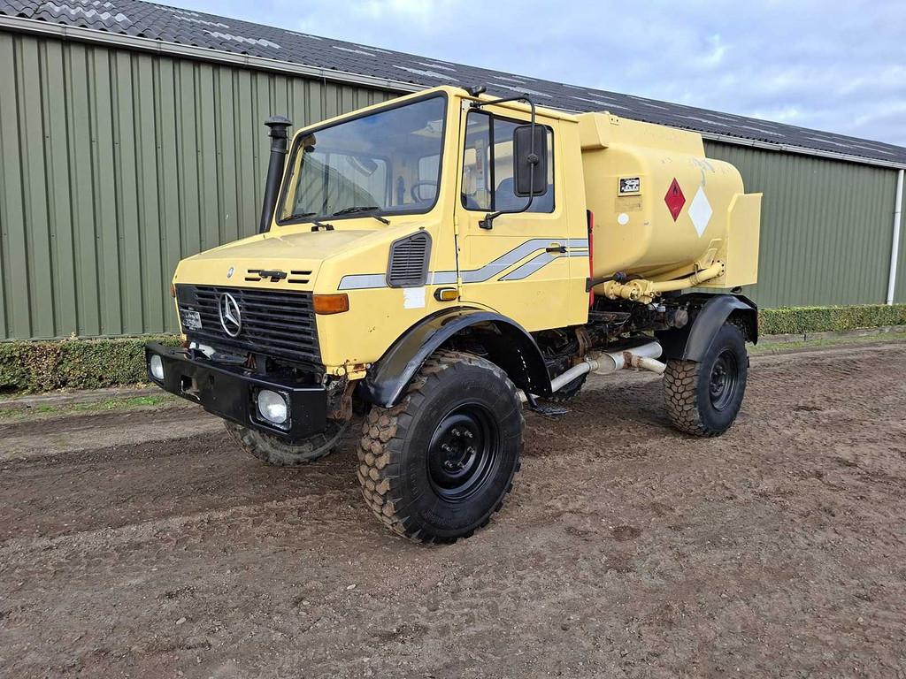 Unimog tankwagen 4x4 - 1250L - Bedrijfswagen, Auto's, Overige merken, Gebruikt, Overige brandstoffen, Bedrijf