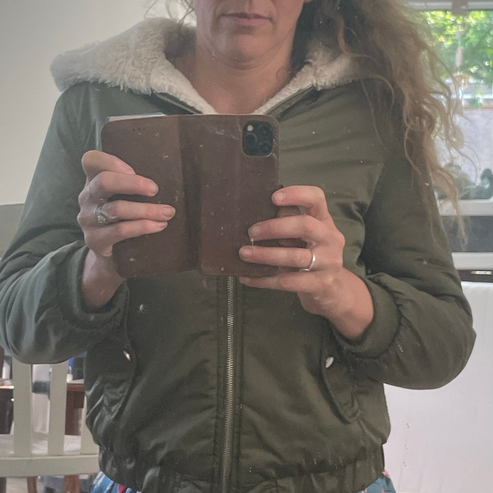 Stoere legergroene jas met teddy voering voor 14/15 jarigen, Ophalen of Verzenden, Gedragen, Maat 36 (S), Groen