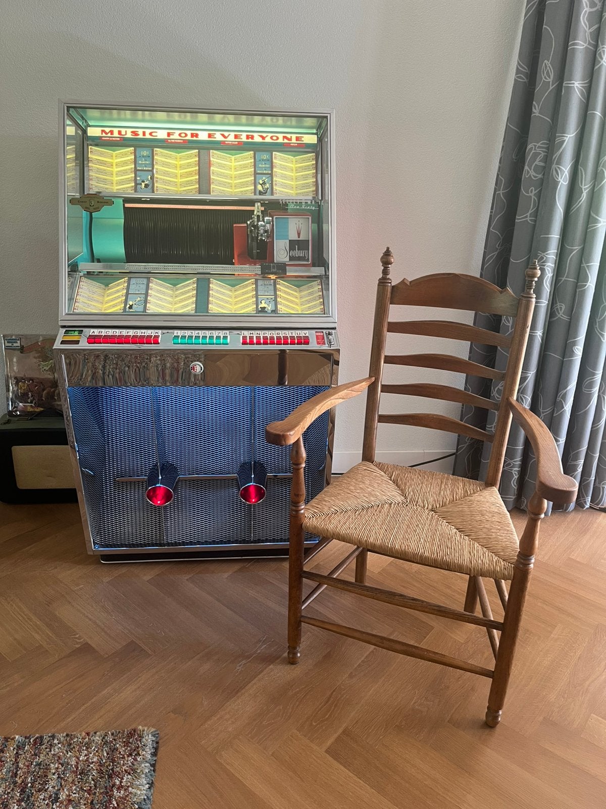 Vintage rieten knopstoel, Huis en Inrichting, Stoelen, Ophalen, Gebruikt, Bruin, Vintage