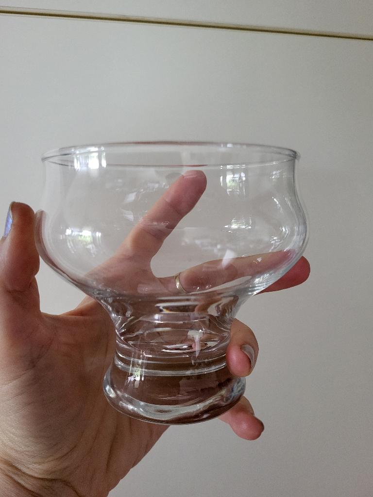 Vintage Dansk design tulpvormige  brede, ronde dessertkomen, Ophalen, Kom(men), Overige stijlen, Glas