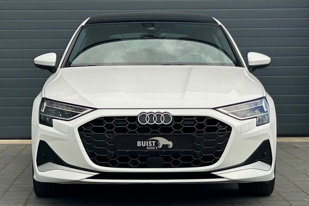 Audi A3 Sportback 30 TFSI Advanced edition PANO LEER ACC CAM, 4 cilinders, 116 pk, Wit, Bedrijf