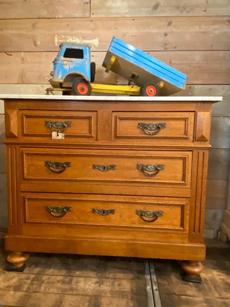 Landelijk brocante Franse kast ladekast commode