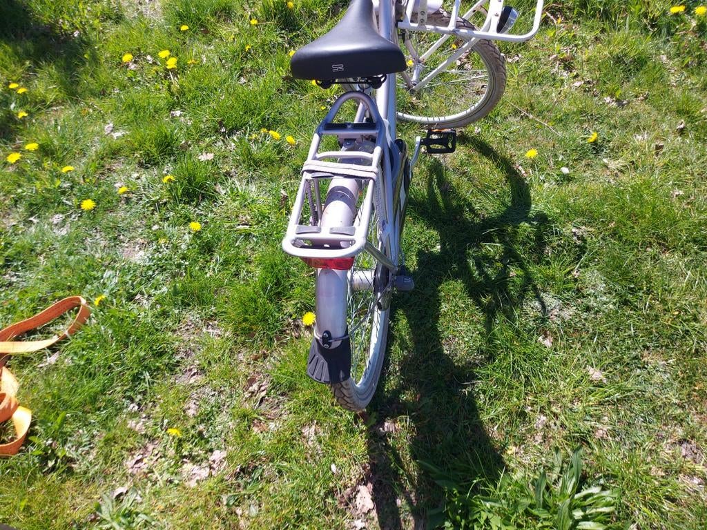 Batavus Diva kinderfiets met slot en goede verlichting, Fietsen en Brommers, Fietsen | Kinderfietsjes, Ophalen, Gebruikt, Batavus