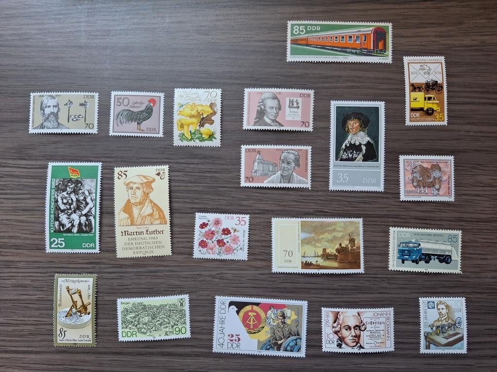 DDR, veel sperwaarde zegels, postfris, Postzegels en Munten, Postzegels | Volle albums en Verzamelingen, Ophalen of Verzenden