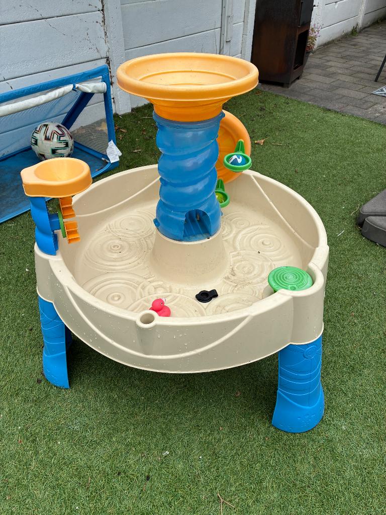 Watertafel voor kinderen, Ophalen, Gebruikt