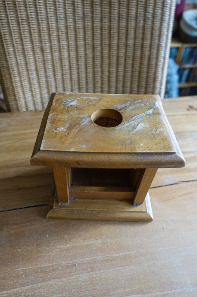 nostalgische stoof - bankje van hout - nummer 1, Huis en Inrichting, Gebruikt, Ophalen of Verzenden, Bruin, Vintage
