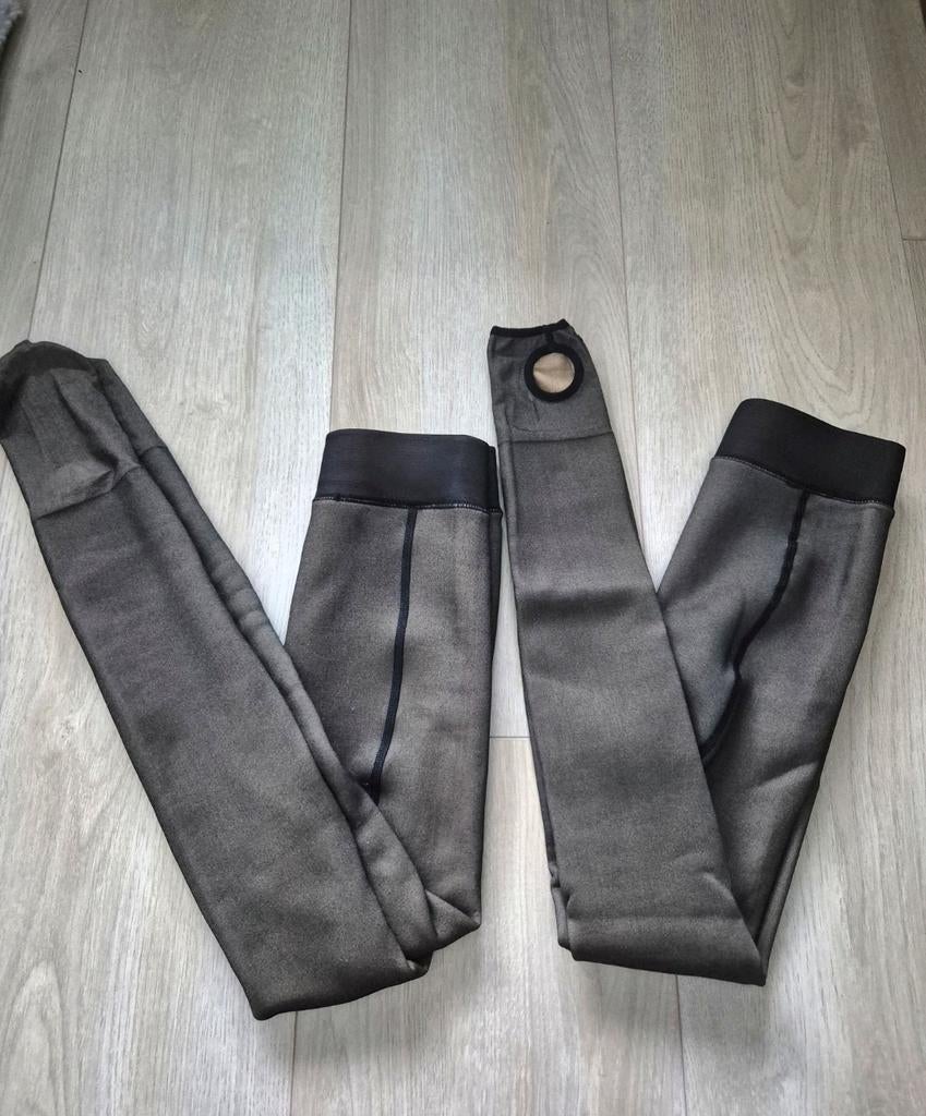2x Zwarte fleece panty, 1 met open teen, 1 met dichte teen, Ophalen of Verzenden