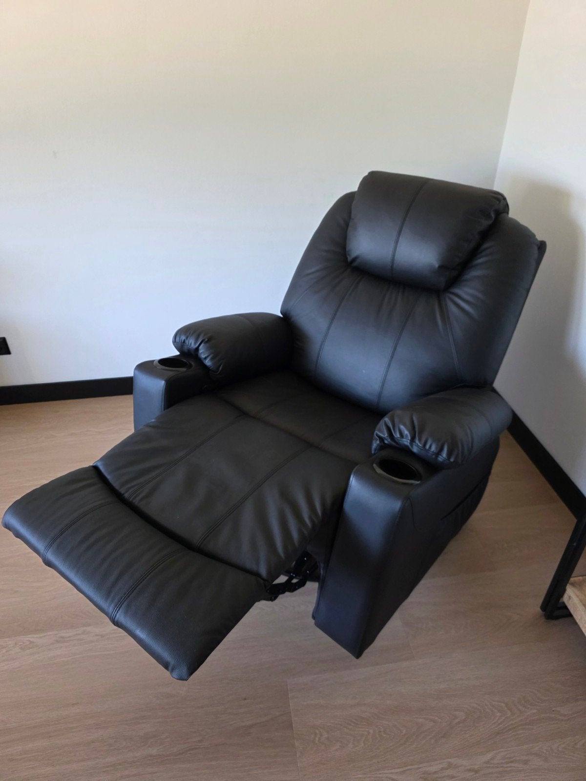 Zwarte Leren Relaxfauteuil met massage functie, 100 tot 125 cm, Modern, Comfort, Leer, Ophalen of Verzenden