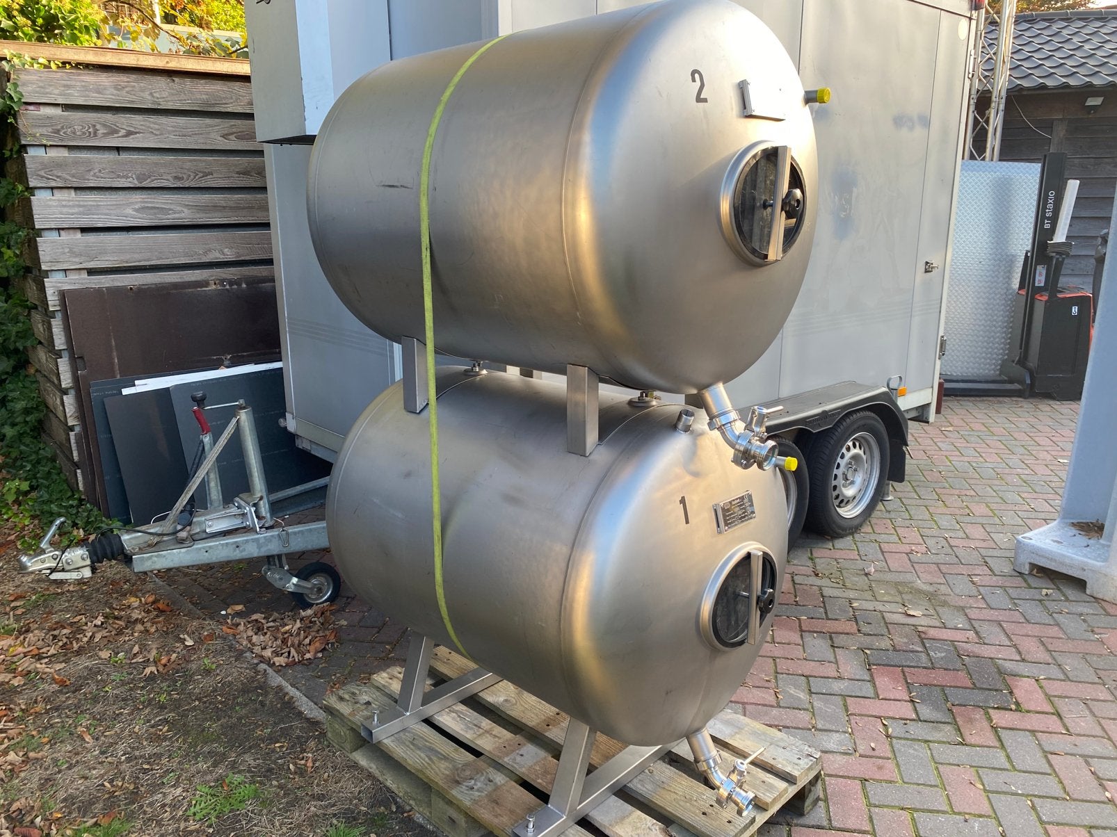 Biertanks rvs tank kelderbier tankbier biertank bar tap, Almiverhuur@live.nl, Ophalen of Verzenden, Zo goed als nieuw, Duotank