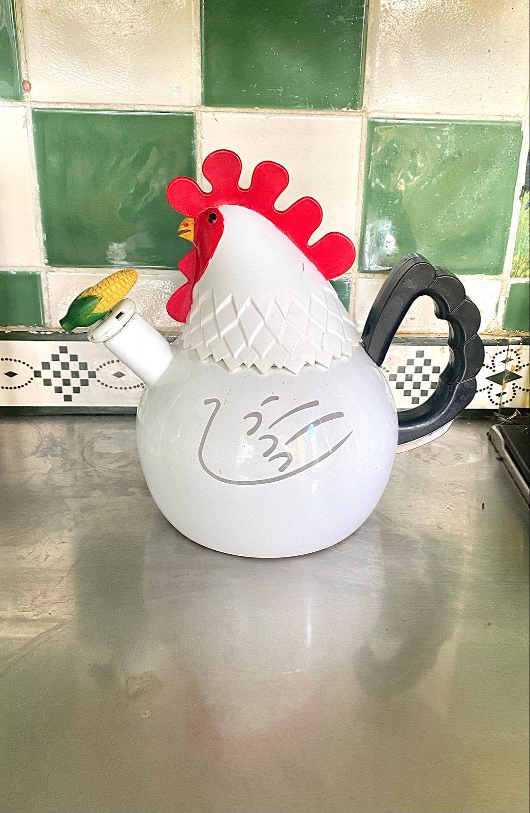 Vintage emaille fluitketel theepot in de vorm van een kip, Huis en Inrichting, Theepot/fluitketel, Ophalen of Verzenden, Zo goed als nieuw