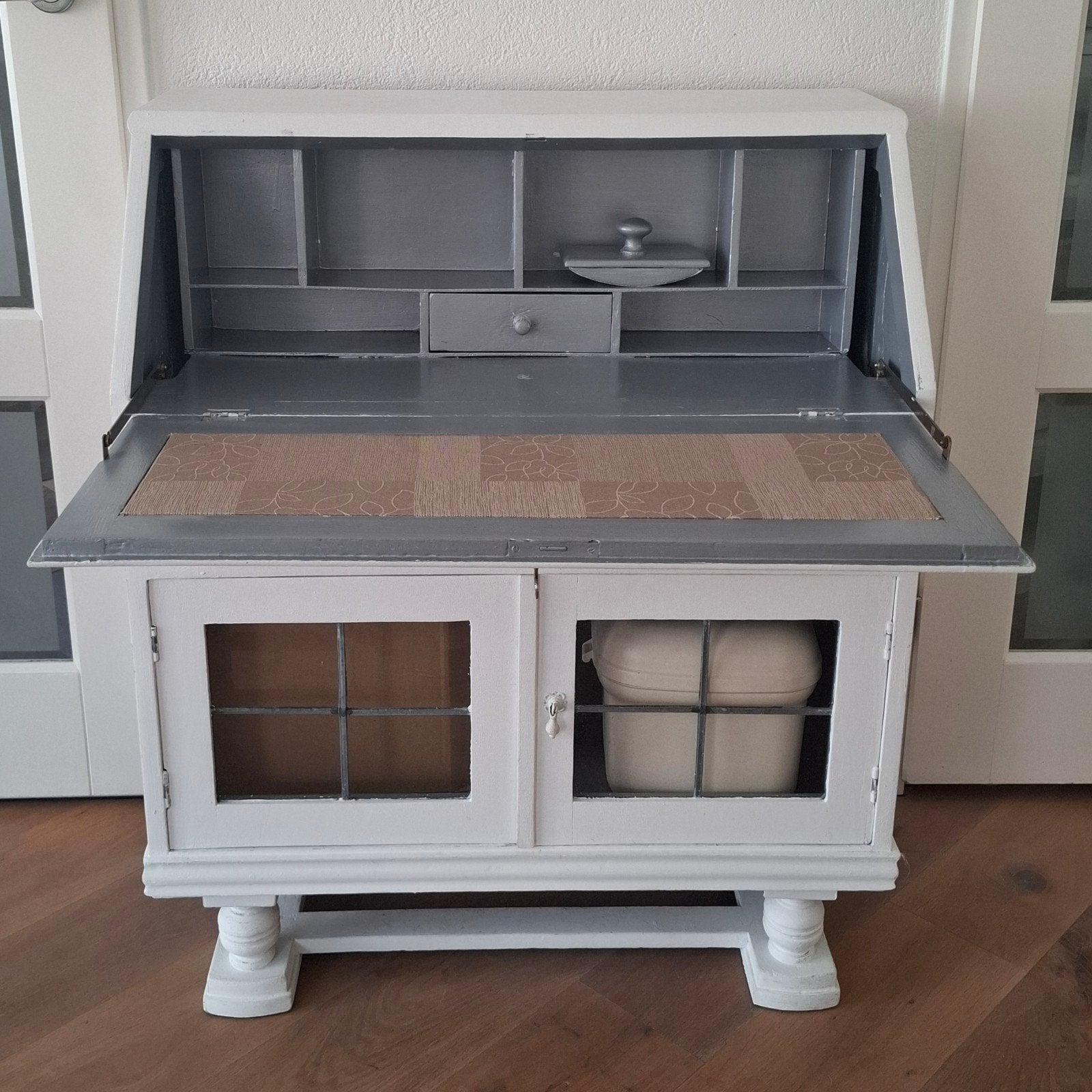 Oud houten secretaire/bureautje, crème met krijtverf, Ophalen of Verzenden