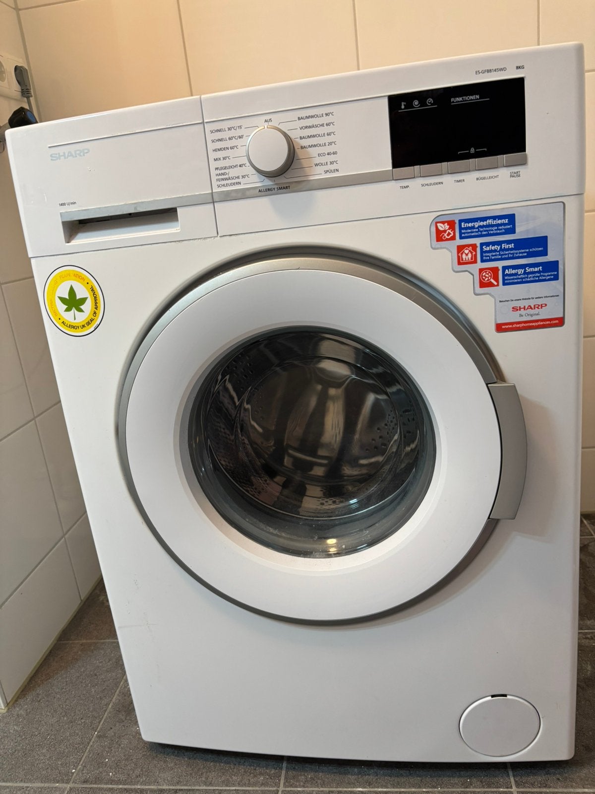 Defecte wasmachine – voor onderdelen, Ophalen, 8 tot 10 kg, 85 tot 90 cm, 1600 toeren of meer