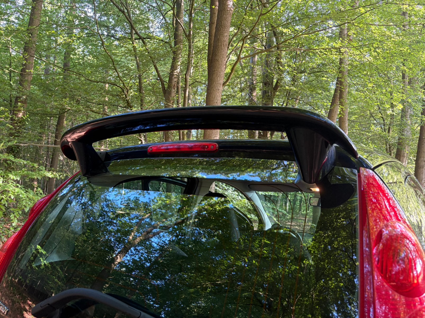 Peugeot 107 1.0 12V 5DR carplay spoiler airco, Voorwielaandrijving, Euro 5, Stof, Zwart