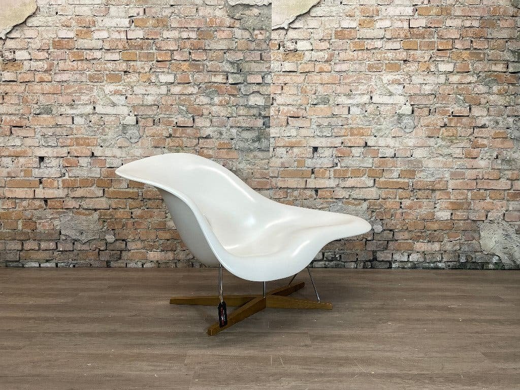 Vitra La Chaise – Wit kunststof | Charles & Ray Eames, Ophalen, Hout, Design, 75 tot 100 cm