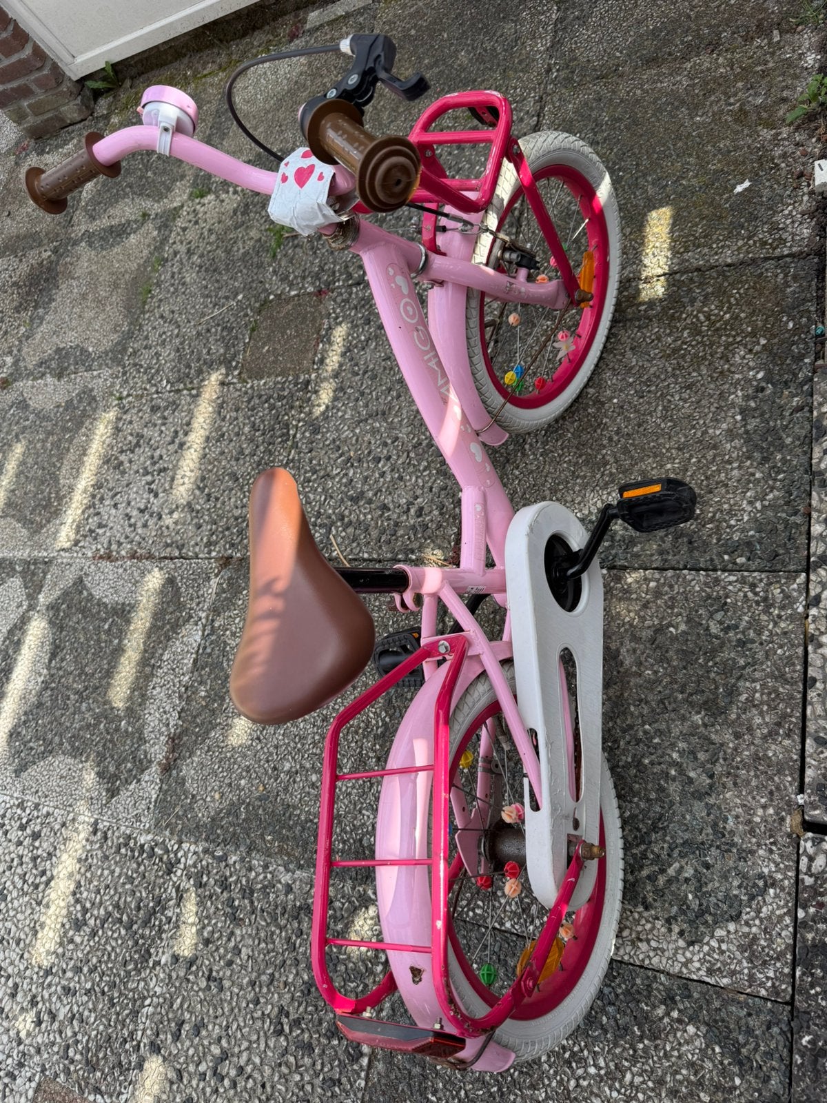 Meisje Fiets Amigo 16 inch, Fietsen en Brommers, Ophalen, Terugtraprem, Gebruikt, Handrem