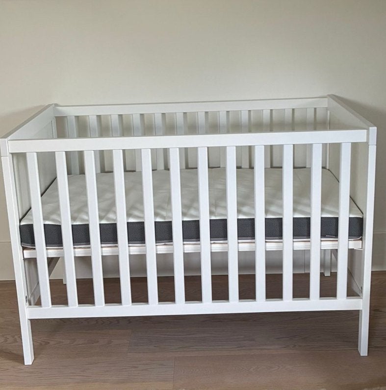 Ikea babybedje en kinderstoel, Ophalen, Gebruikt, Ledikant