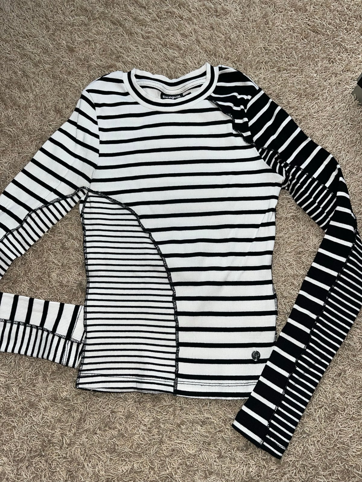 Desigual truitje XS zwart-wit gestreept, Kleding | Dames, Meerkleurig, Ophalen of Verzenden, Zo goed als nieuw, Lange mouw