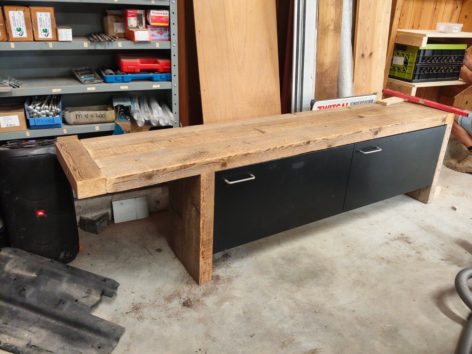 Handgemaakte TV-kast van massief hout - 218x40x61 cm, Ophalen, Gebruikt, 200 cm of meer, Minder dan 100 cm