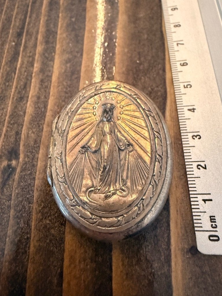 Oude rozenkrans met kruis en ovaal Maria-doosje, Verzamelen, Ophalen of Verzenden, Gebruikt, Overige typen, Christendom | Katholiek
