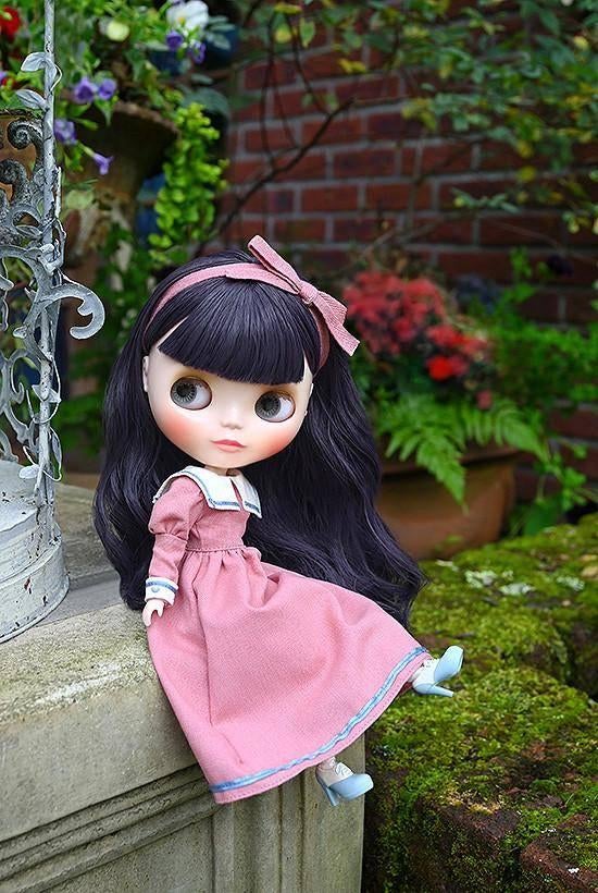 Stock Blythe Nurse of compassion/Suri sunstainable 220 euro, Ophalen of Verzenden, Zo goed als nieuw, Fashion Doll