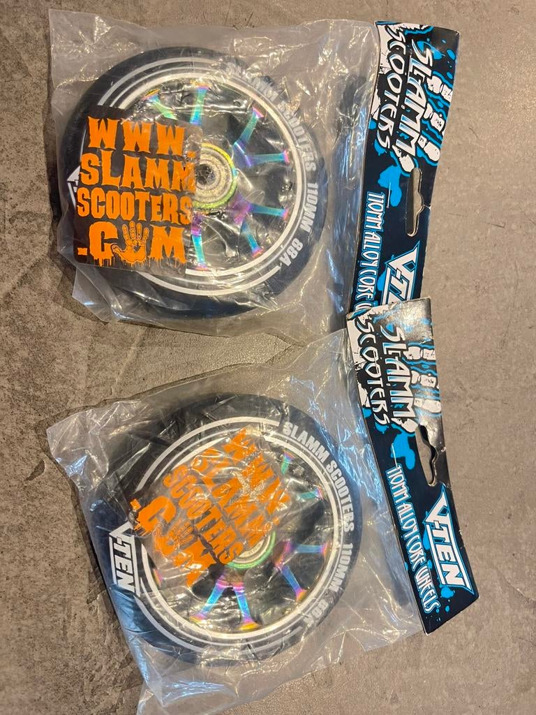 2x nieuw Slamm V-ten step scooters wielen district 110mm/88A, Fietsen en Brommers, Steps, Ophalen, Nieuw, Gewone step