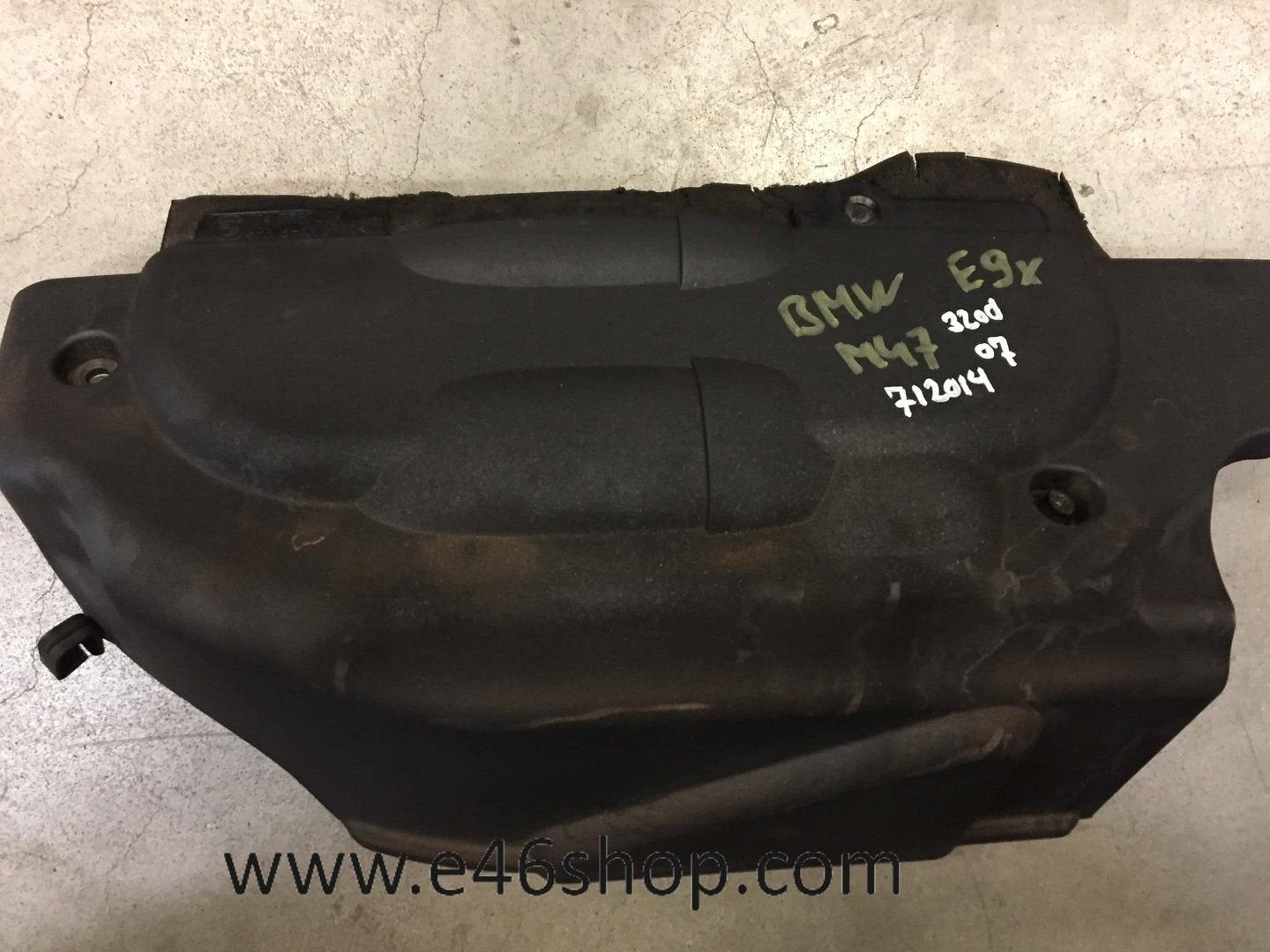 BMW E90 320d motorafdekplaat oem 143897, Gebruikt, -, -, Ophalen of Verzenden