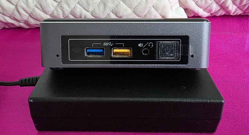 Nette Intel Nuc7 Mini Desktop/Pc 8GB 256GB SSD Win11 Pro, 8 GB, Ophalen of Verzenden, SSD, Intel Core i3