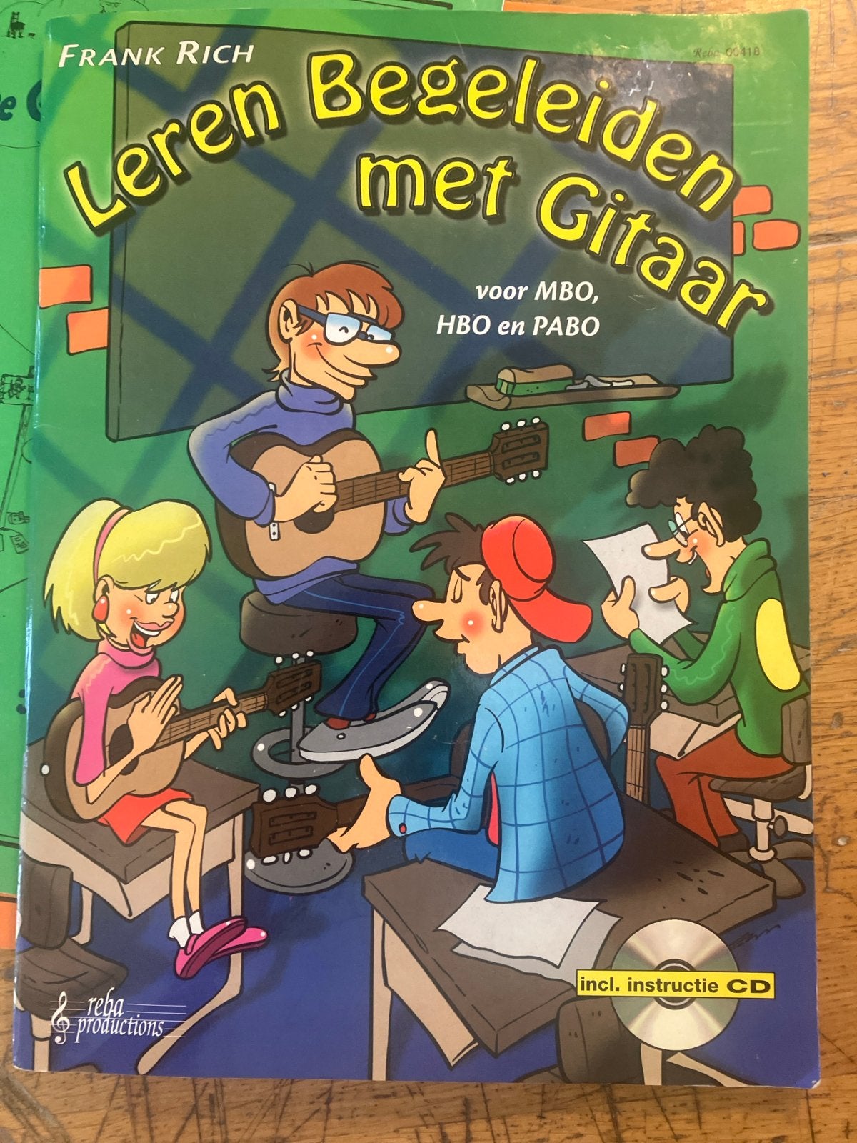 Leren Begeleiden met Gitaar - Frank Rich (incl. CD), Boeken, Ophalen of Verzenden, Zo goed als nieuw, MBO
