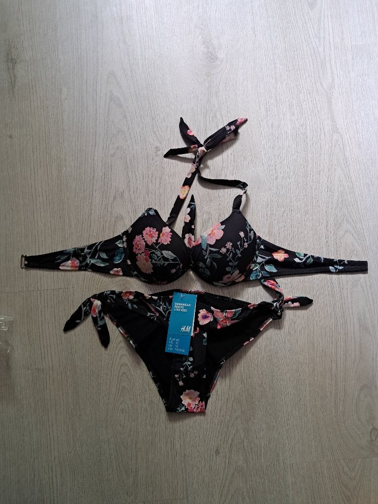 bikini (H&M) 40, Kleding | Dames, Badmode en Zwemkleding, H&M, Meerkleurig, Nieuw, Ophalen of Verzenden