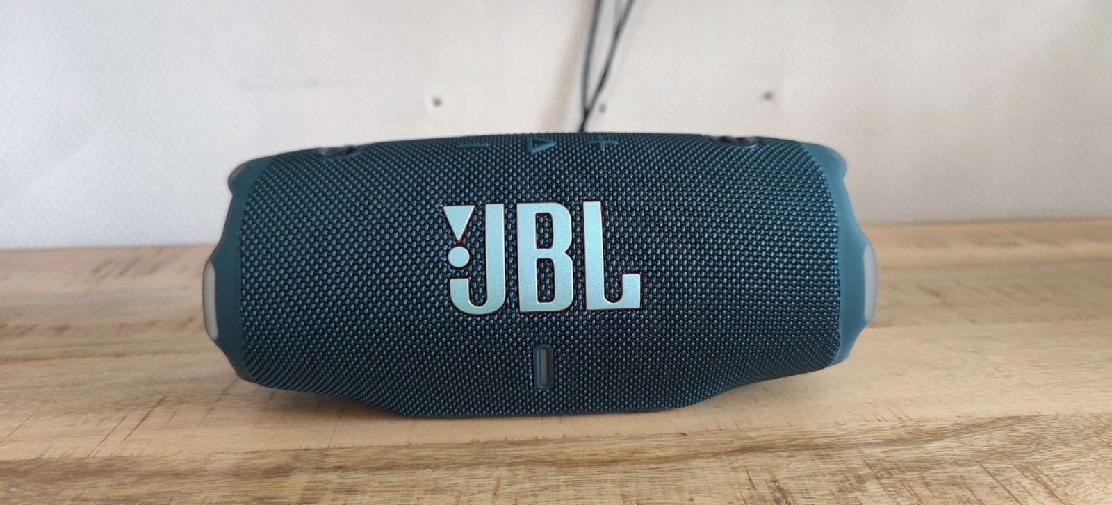 JBL Charge 6 - Zo goed als nieuw, Audio, Tv en Foto, Luidsprekers, Ophalen, JBL, Zo goed als nieuw, Draagbare speaker