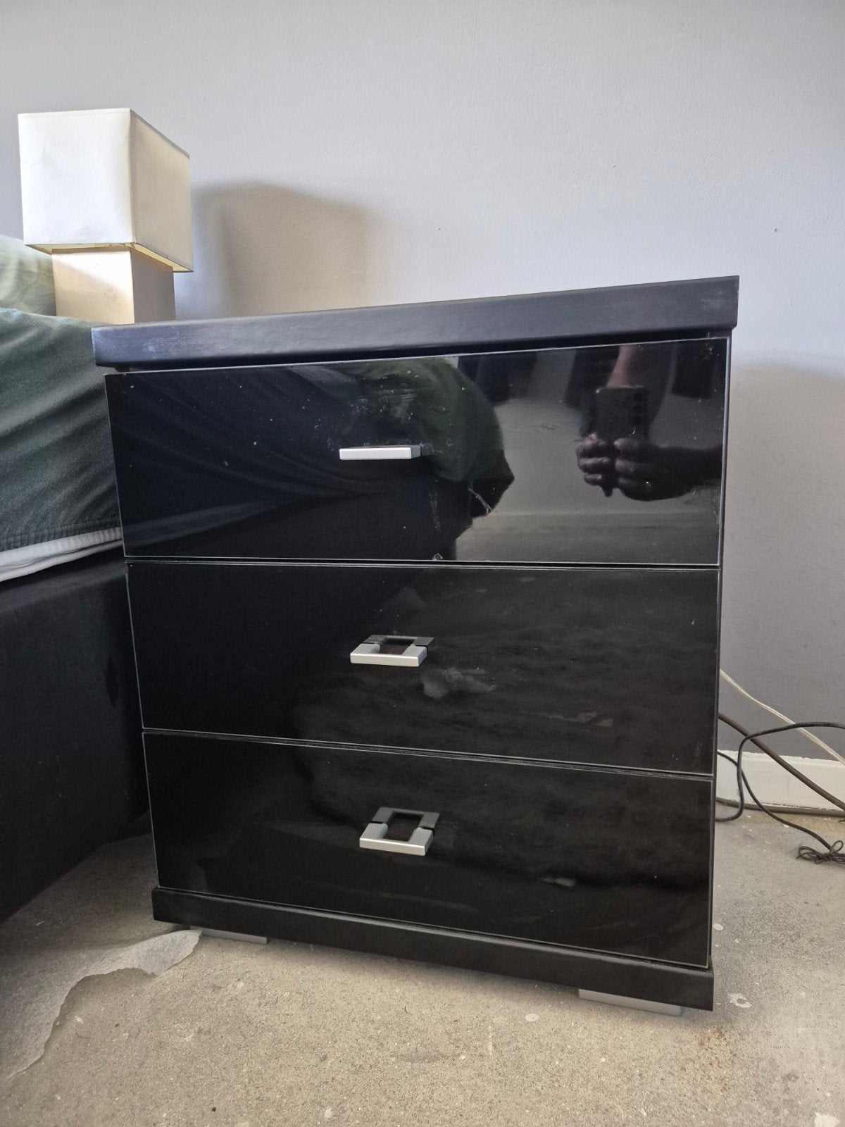 2 zwarte nachtkastjes met 3 lades, Ophalen, Gebruikt, Minder dan 45 cm, Minder dan 55 cm