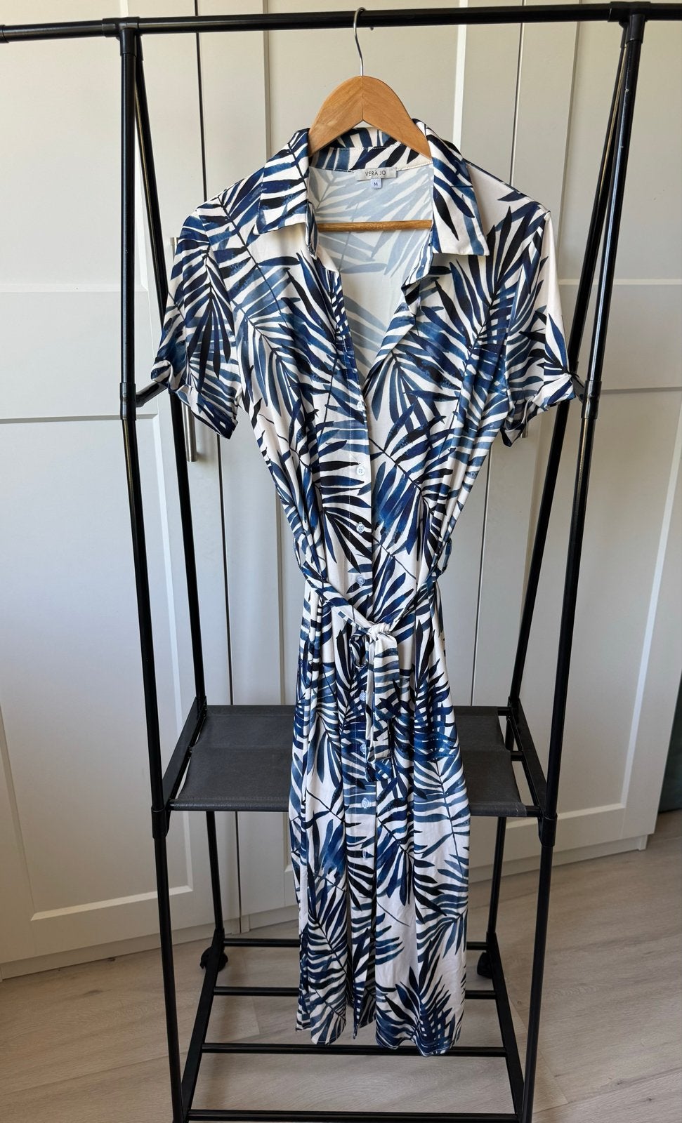 Vera Jo jurk met Tropische Print - Maat M, Maat 38/40 (M), Blauw, Ophalen of Verzenden, Zo goed als nieuw
