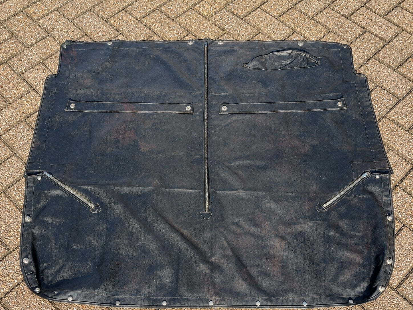 Vintage MG Roadster Tonneau Cover –Black Vinyl 1960s/70s, Auto diversen, Ophalen of Verzenden