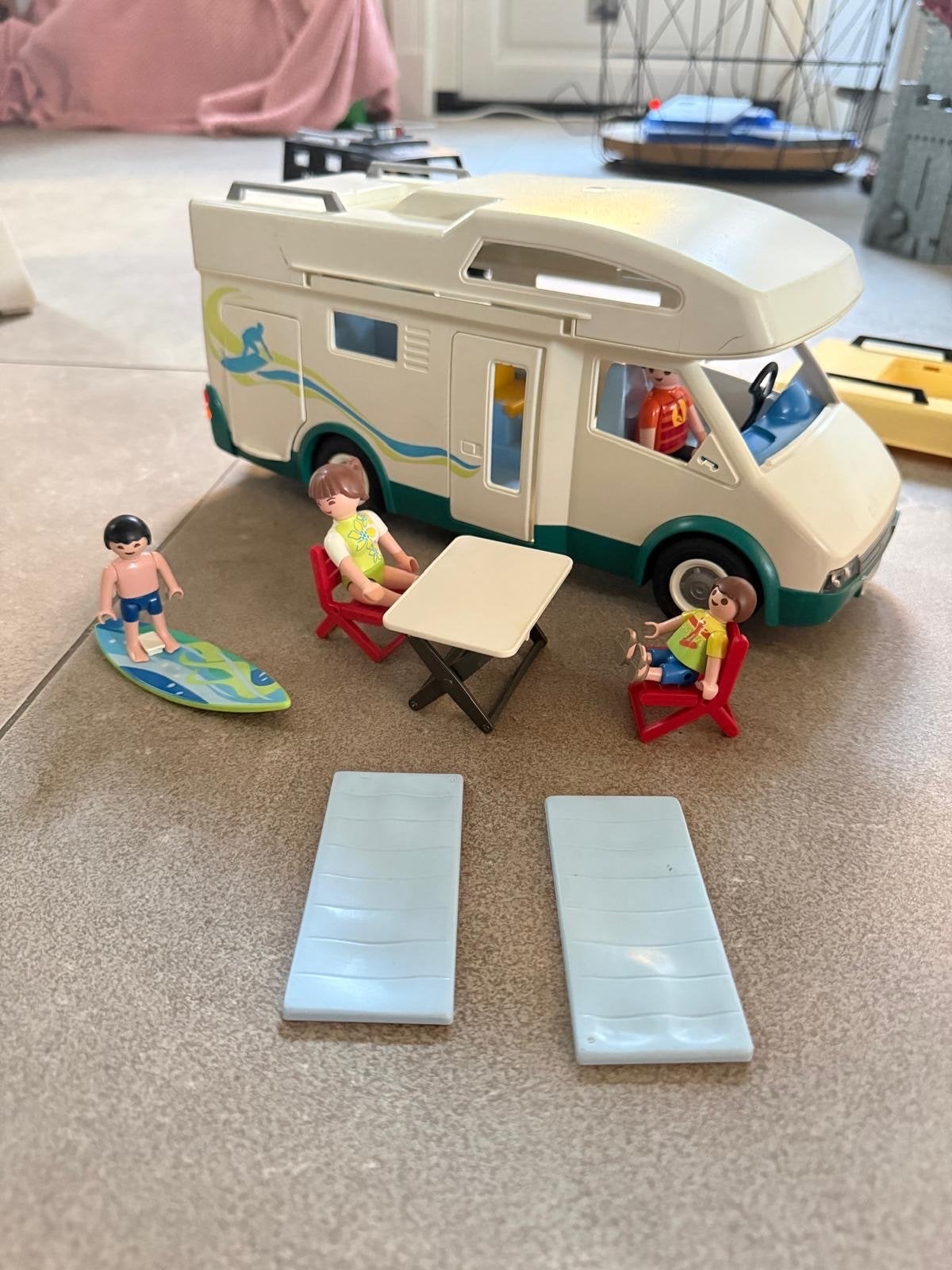 Playmobil Camper met accessoires en figuren, Ophalen, Gebruikt
