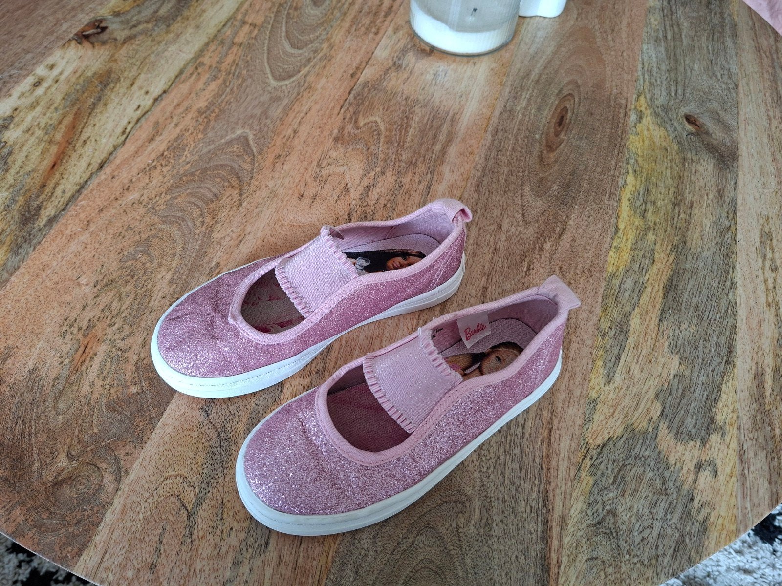 Gymschoenen maat 28, Kinderen en Baby's, Kinderkleding | Schoenen en Sokken, Ophalen, Zo goed als nieuw, Meisje, Sportschoenen