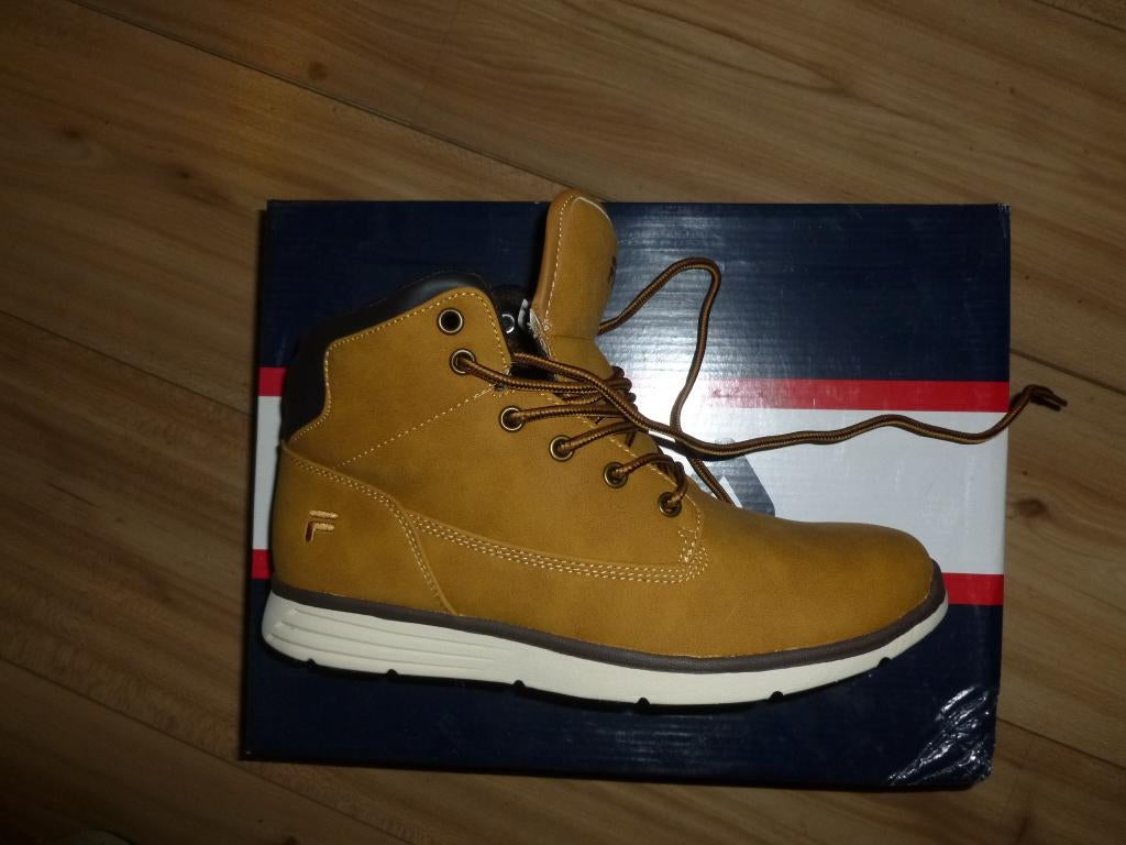 fila hoge shoenen maat 40 25cm nieuw in doos, Overige kleuren, Overige typen, Nieuw, Ophalen of Verzenden