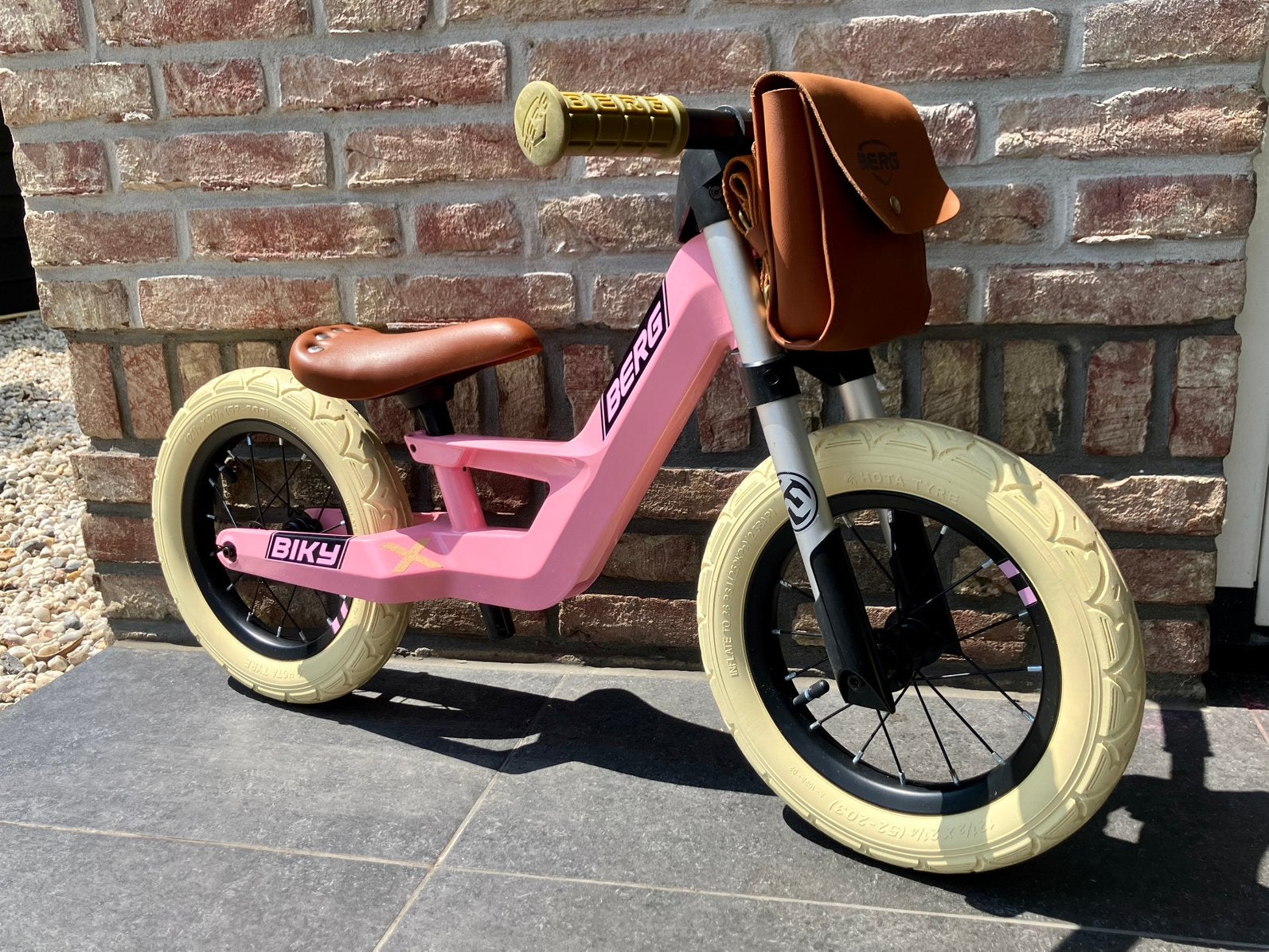 BERG Biky Retro Pink loopfiets, Fietsen en Brommers, Fietsen | Kinderfietsjes, Ophalen, Zo goed als nieuw, Minder dan 16 inch